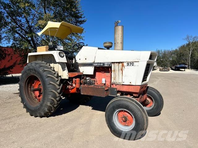 CASE 970 Traktorji