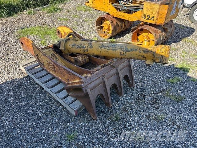 CAT  Bagri goseničarji