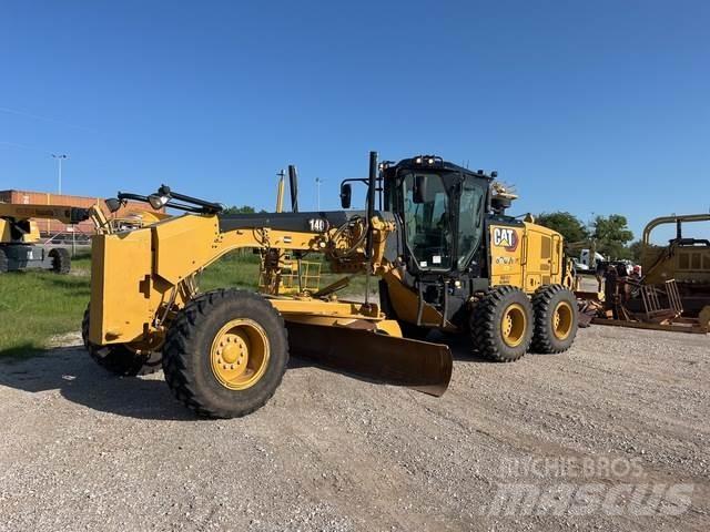 CAT 140 Grederji