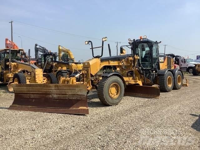 CAT 140M AWD Grederji