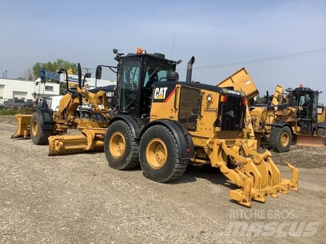 CAT 140M AWD Grederji