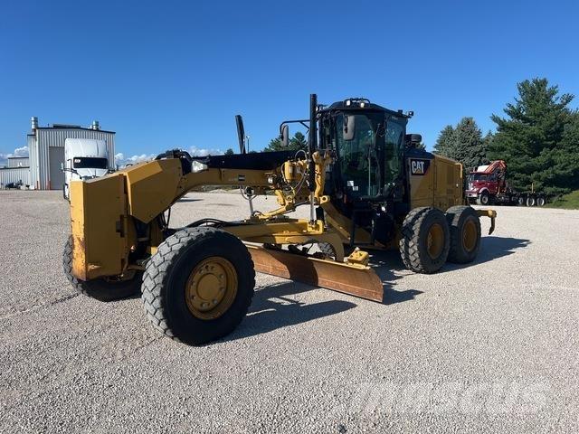 CAT 140M3 AWD Grederji