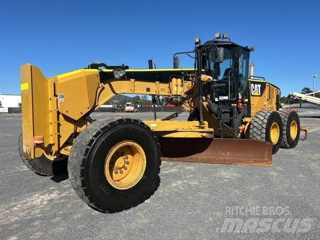 CAT 14M Grederji