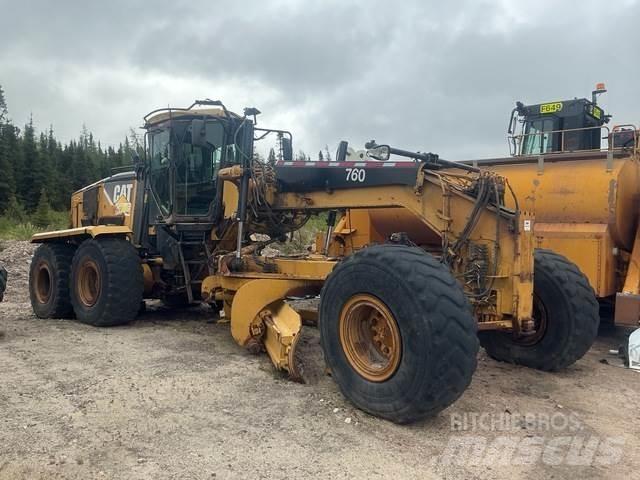 CAT 16M Grederji