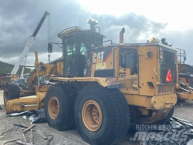 CAT 16M Grederji