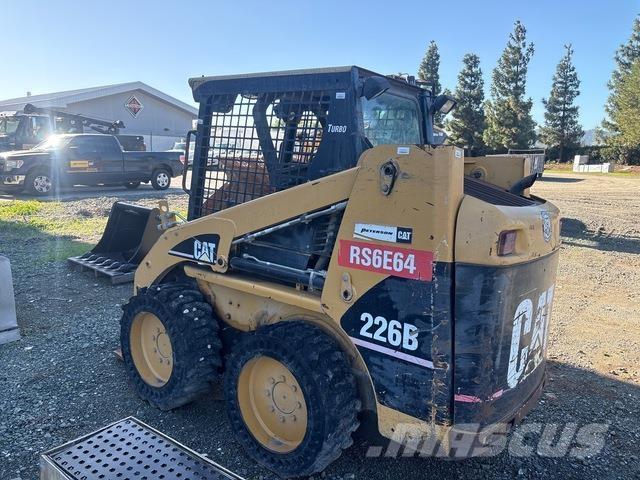 CAT 226B Skid steer mini nakladalci
