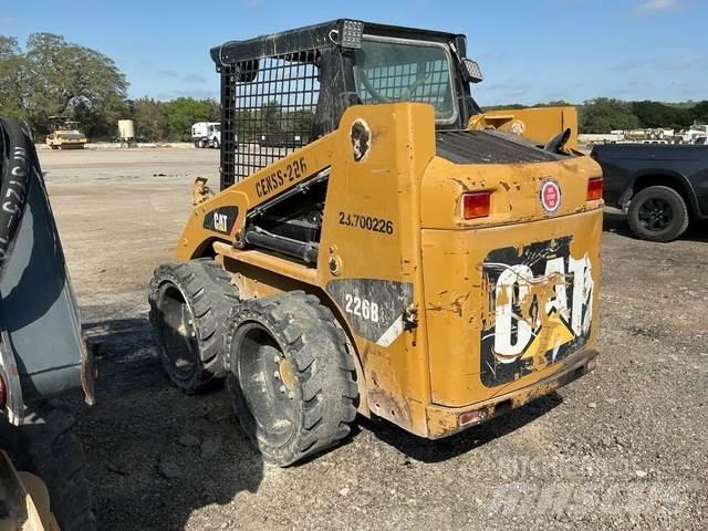 CAT 226B3 Skid steer mini nakladalci