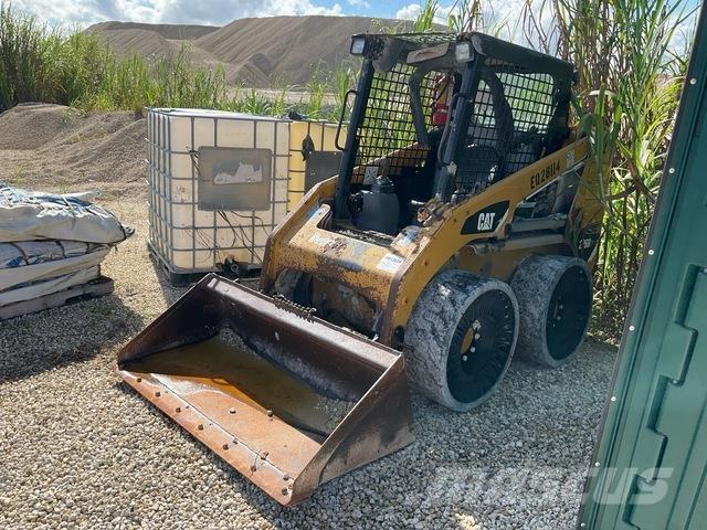 CAT 226B3 Skid steer mini nakladalci