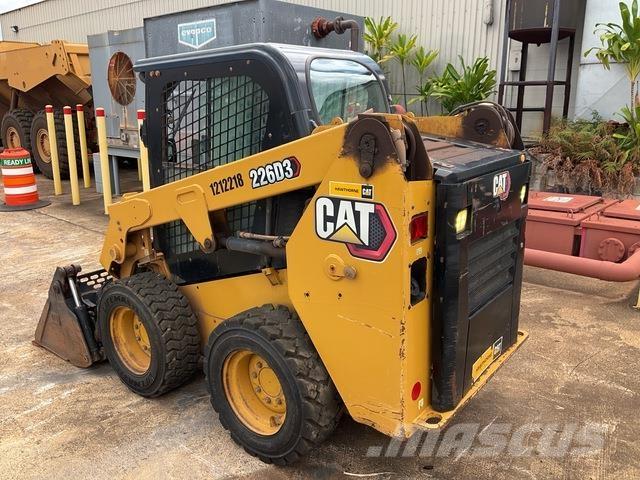 CAT 226D3 Skid steer mini nakladalci