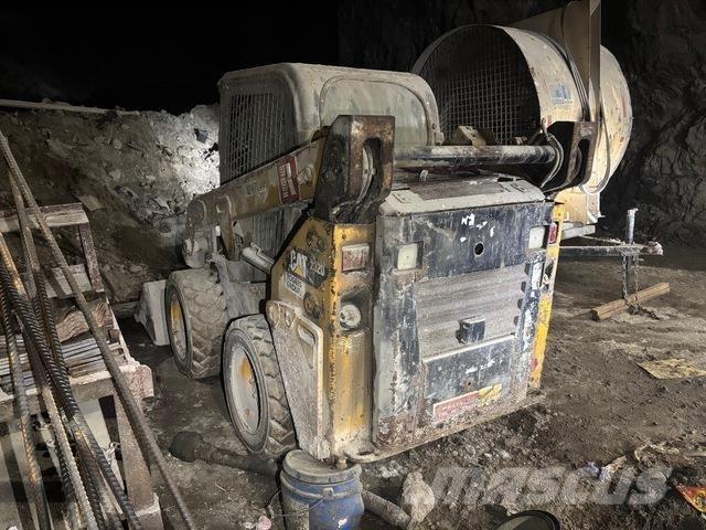 CAT 232D Skid steer mini nakladalci