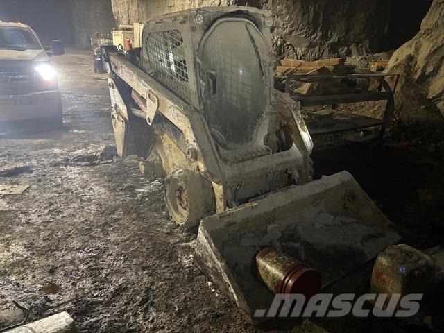 CAT 232D Skid steer mini nakladalci