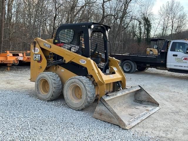 CAT 236D3 Skid steer mini nakladalci