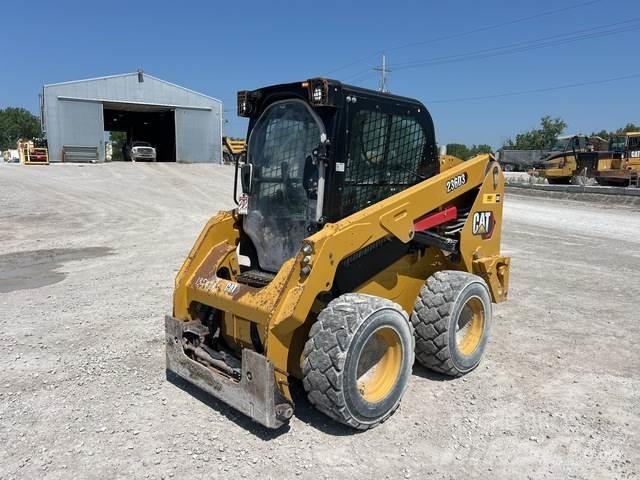 CAT 236D3 Skid steer mini nakladalci