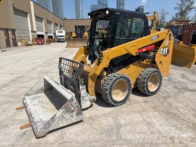CAT 236D3 Skid steer mini nakladalci