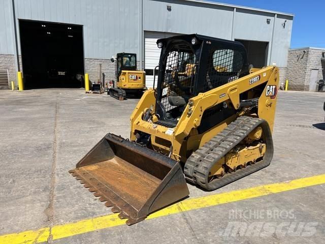 CAT 239D3 Skid steer mini nakladalci