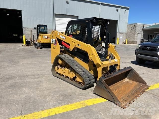 CAT 239D3 Skid steer mini nakladalci