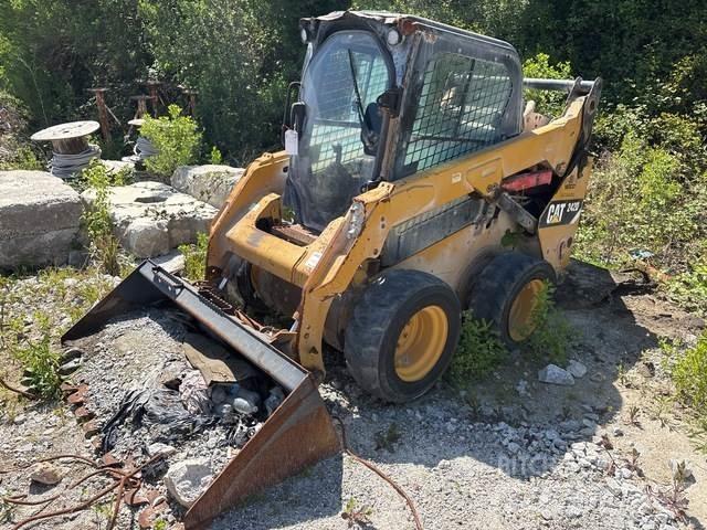 CAT 242D Skid steer mini nakladalci