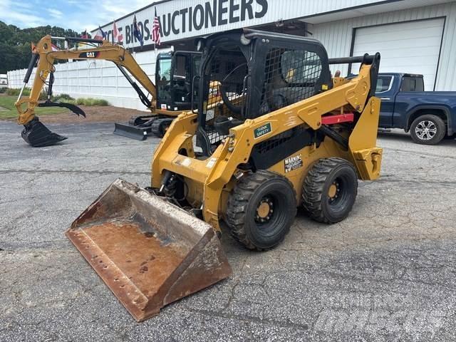 CAT 242D Skid steer mini nakladalci