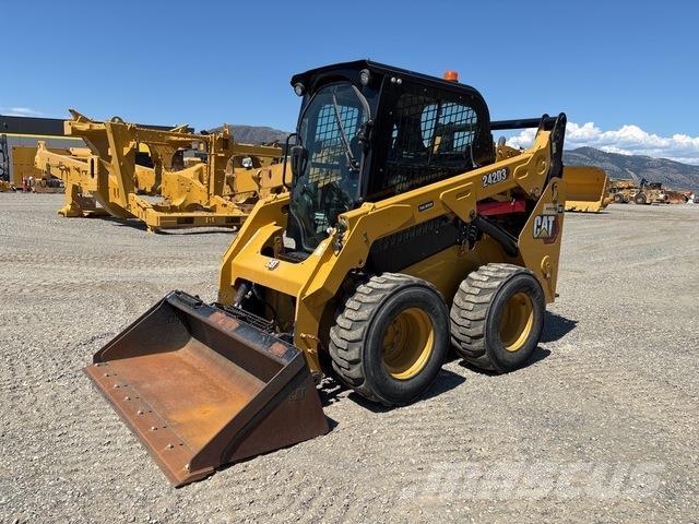 CAT 242D3 Skid steer mini nakladalci