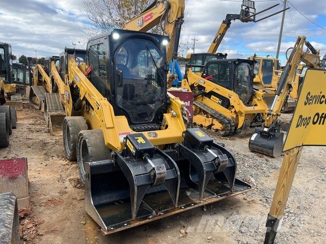 CAT 242D3 Skid steer mini nakladalci