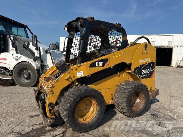 CAT 246C Skid steer mini nakladalci
