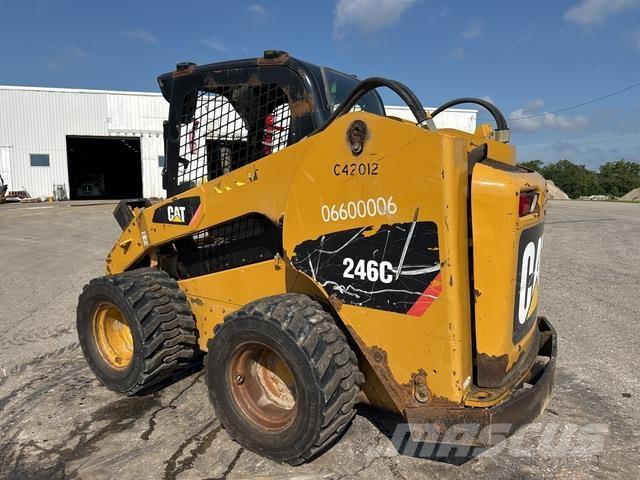 CAT 246C Skid steer mini nakladalci