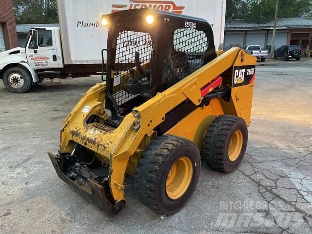 CAT 246D Skid steer mini nakladalci