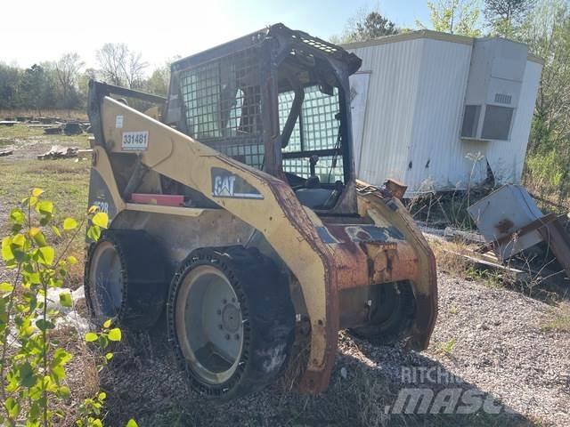 CAT 252B Skid steer mini nakladalci