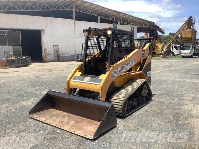 CAT 257B Skid steer mini nakladalci