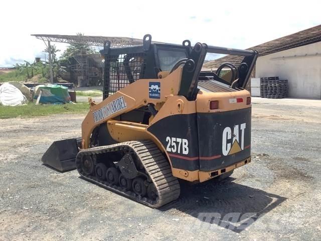CAT 257B Skid steer mini nakladalci