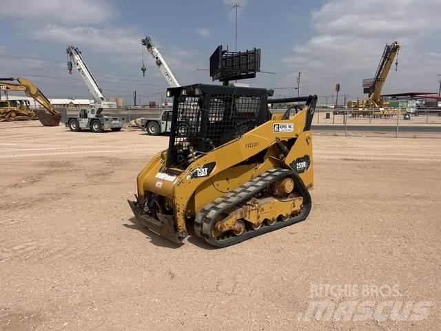 CAT 259B3 Skid steer mini nakladalci