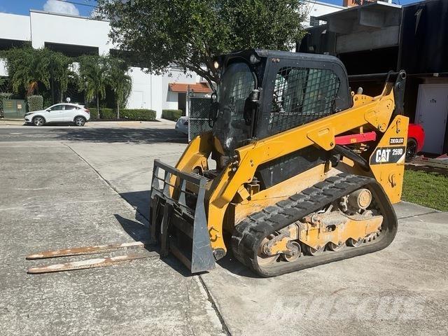 CAT 259D Skid steer mini nakladalci