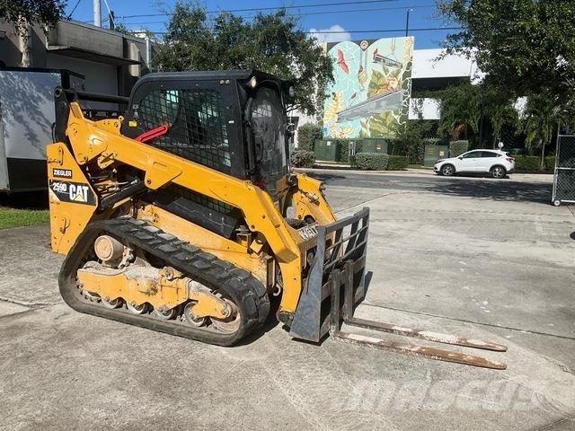 CAT 259D Skid steer mini nakladalci
