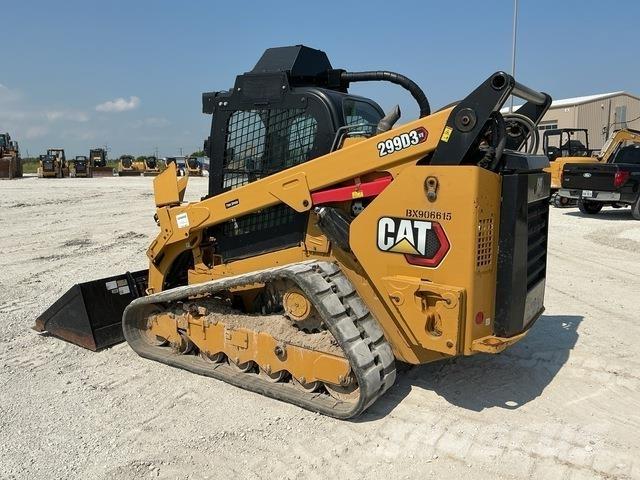 CAT 299D3XE Skid steer mini nakladalci