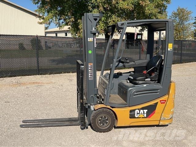 CAT 2ET2500 Električni viličarji