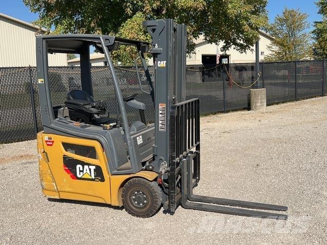 CAT 2ET2500 Električni viličarji