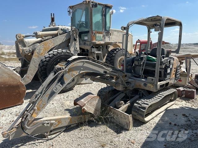 CAT 302.5 Bagri goseničarji