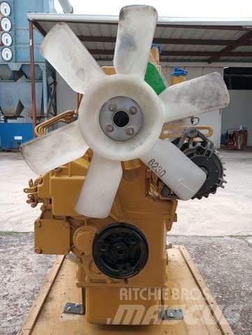CAT 3024C Motorji