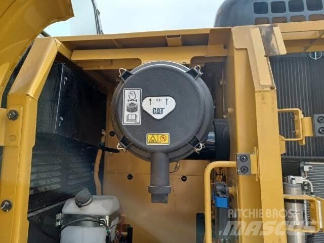 CAT 323D3 Bagri goseničarji