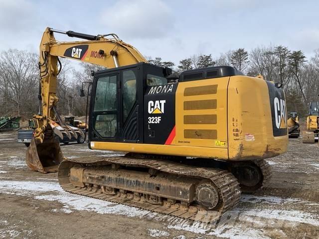 CAT 323F Bagri goseničarji