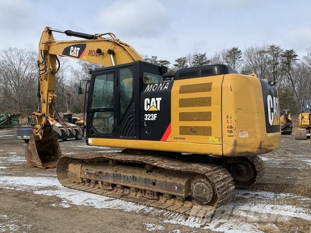 CAT 323F Bagri goseničarji