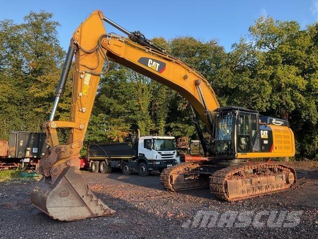 CAT 352F Bagri goseničarji