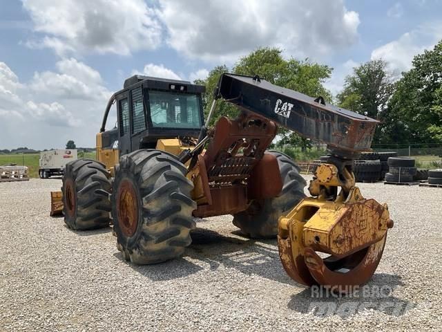 CAT 525C Skiderji