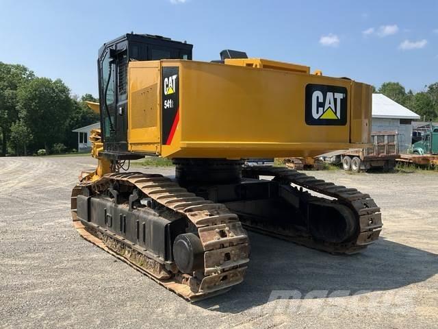 CAT 541 Stroji za sečnjo dreves