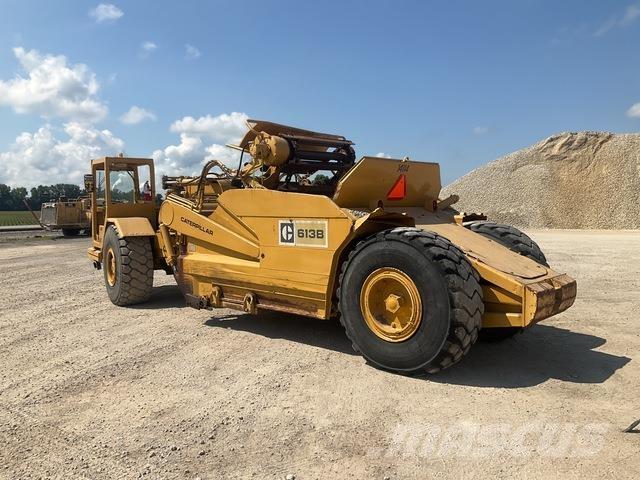 CAT 613B Strgalci