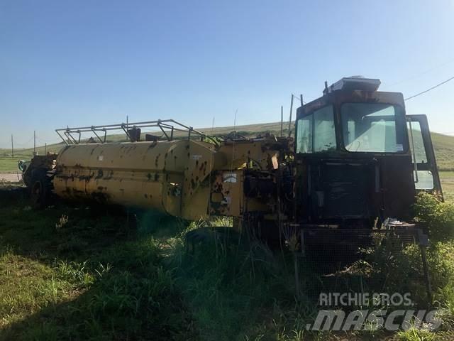 CAT 613C Tovornjaki za vodo