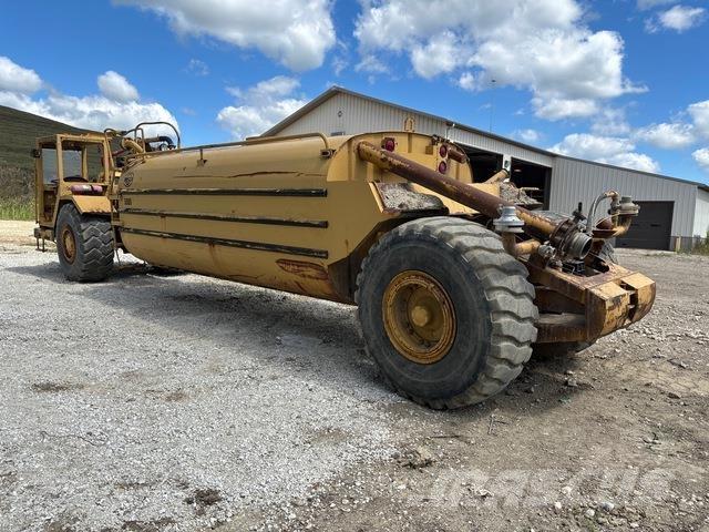 CAT 613C Tovornjaki za vodo