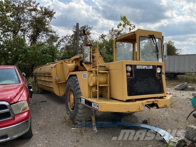 CAT 613C Tovornjaki za vodo