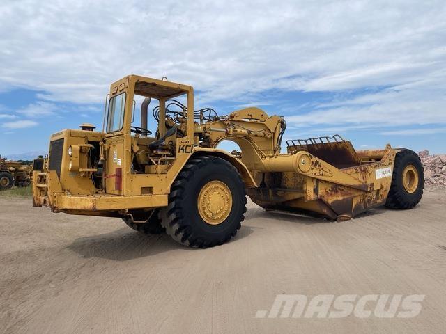 CAT 621B Strgalci