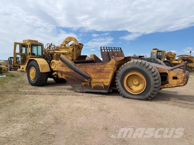 CAT 621B Strgalci